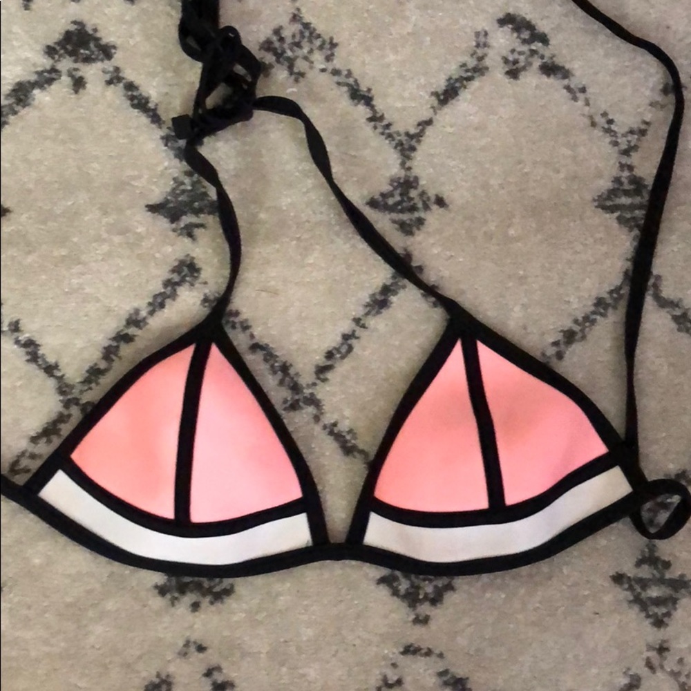 Authentic Triangl Lulu Bikini Top